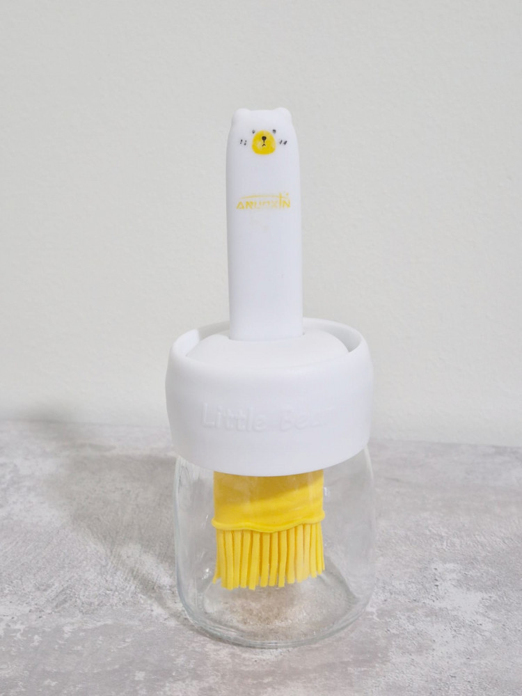 Кисточка силиконовая с емкостью для масла