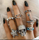 серебряный