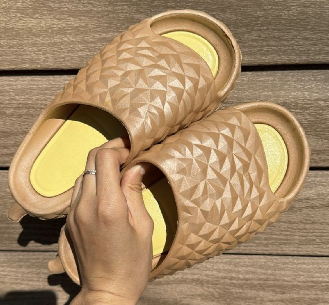 Шлепанцы женские