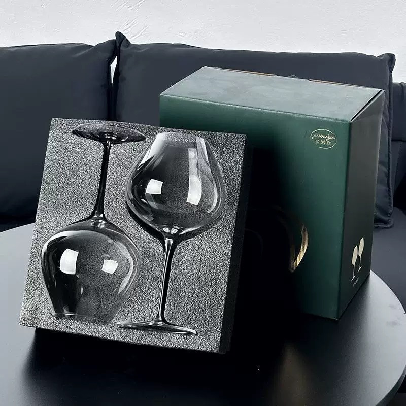 Набор бокалов для вина