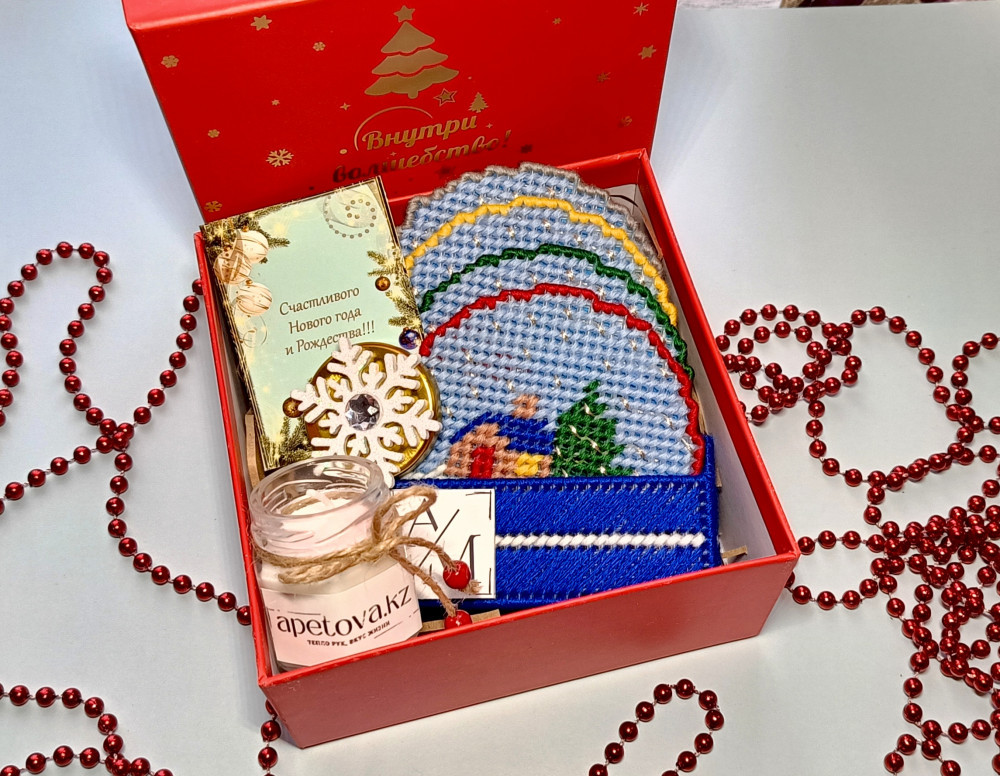 Новогодний подарочный бокс «Рождественское чаепитие»