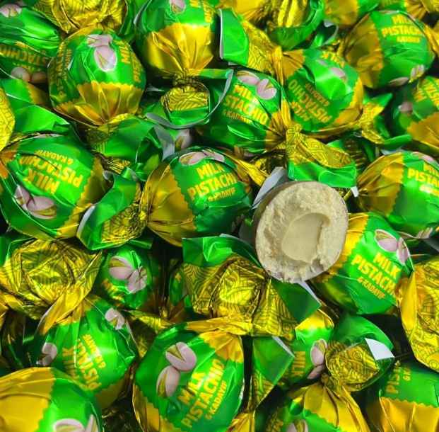 Конфеты «Dubai Milk Pistachio & Kadayif»