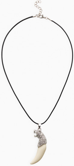 Кулон на шнурке «Клык тигра»