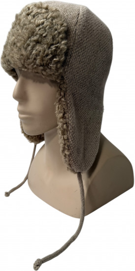 Шапка-ушанка на отвороте, ушках и подкладе «Каракуль»