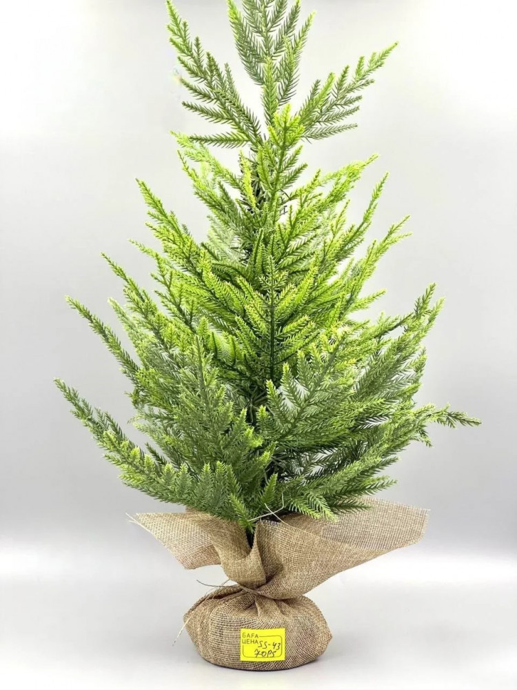 Новогодняя елка настольная