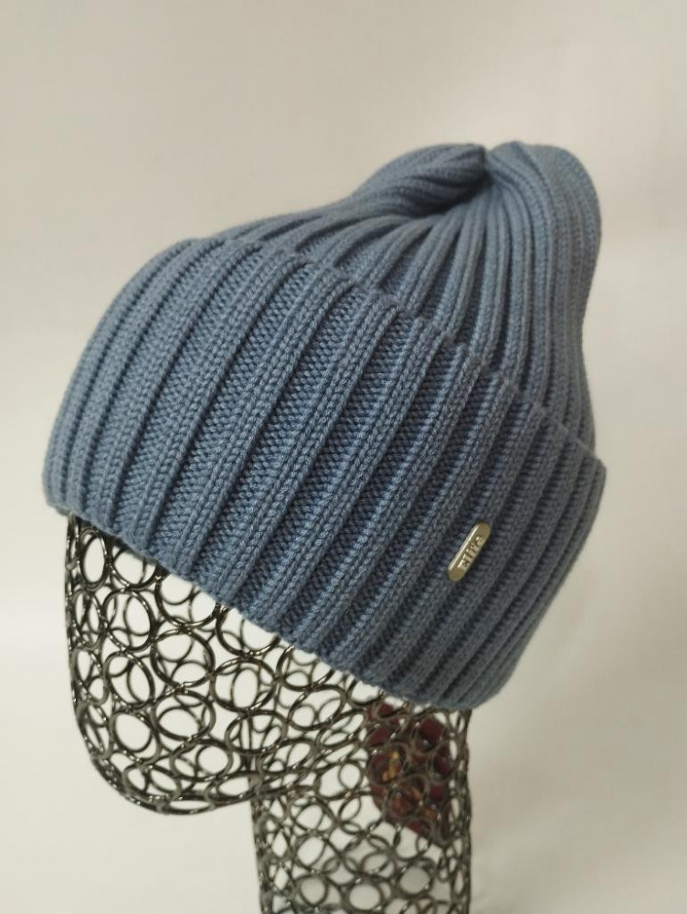 Шапка женская с отворотом зимняя