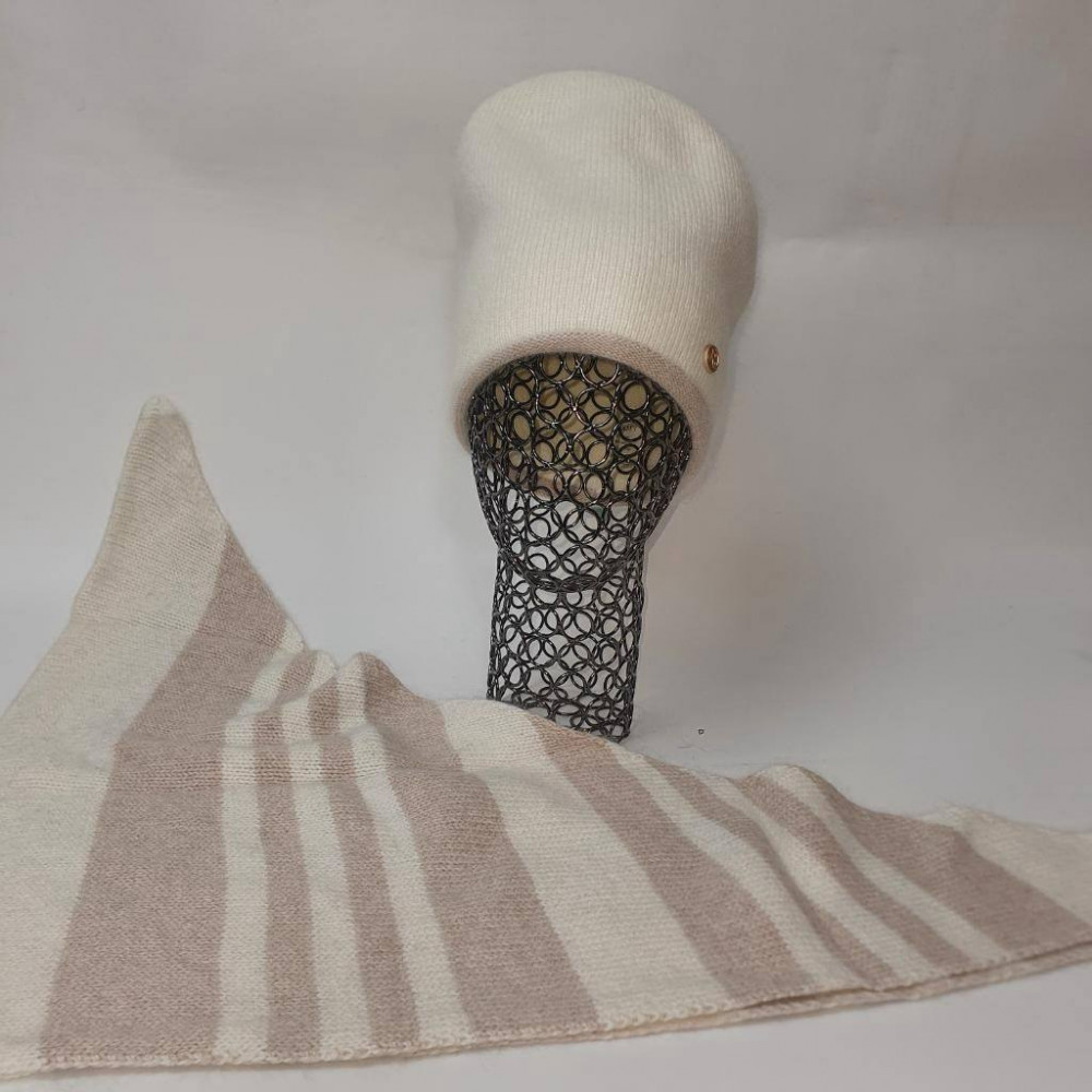 Комплект женский с бактусом