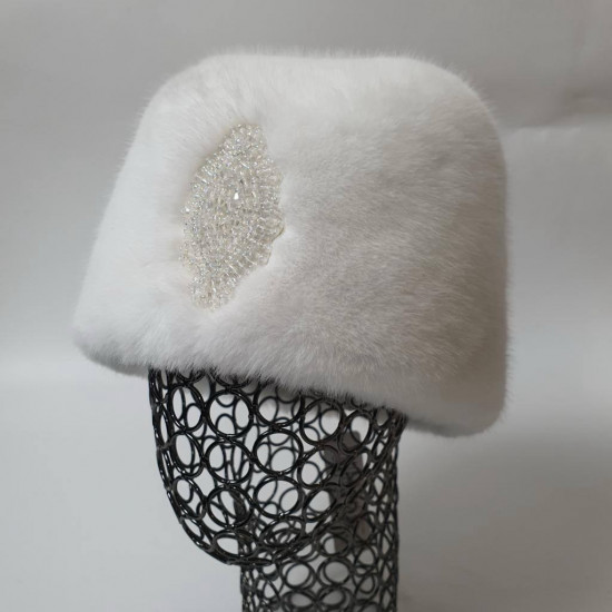 Пилотка женская «Брошь со стразами»