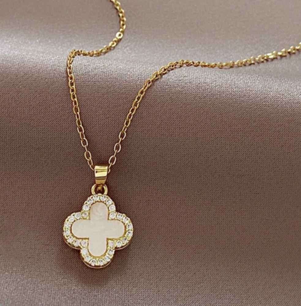 Колье «Белый клевер»