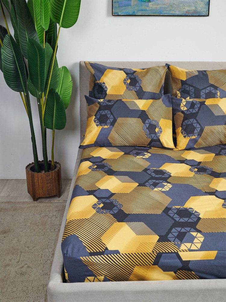 Простыня на резинке «Золотые шестигранники» | ТексПлюс