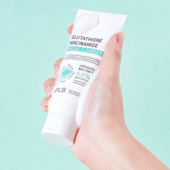 Осветляющая пенка «Glutathione Niacinamide Facial Cleanser»