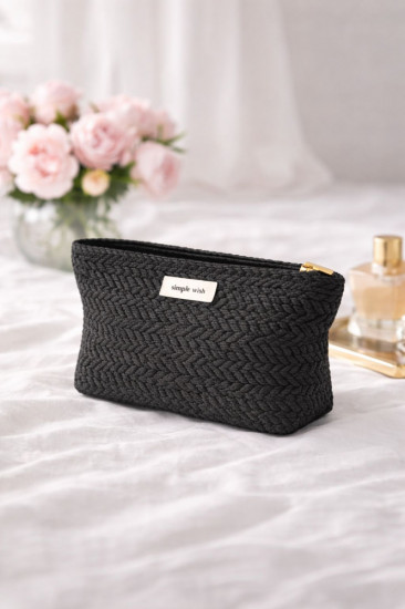 Косметичка плетёная на молнии