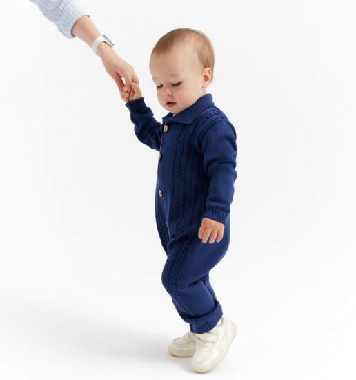 Комбинезон детский вязаный