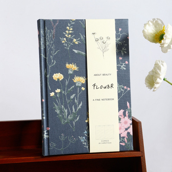 Ежедневник A5 в твердом переплете «Растения, цветы»