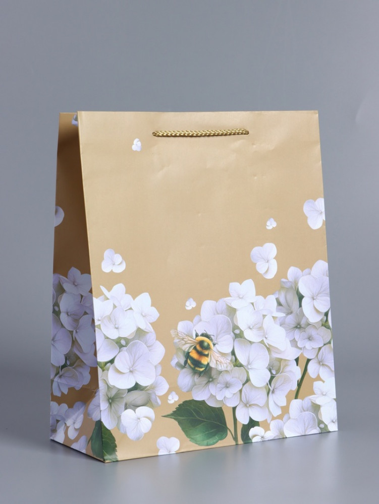 Пакет подарочный «Пчёлка на гортензии»
