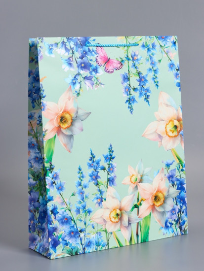 Пакет подарочный «Цветочная радость»