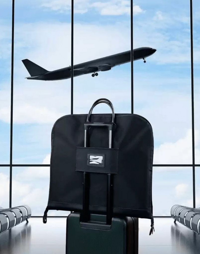 Дорожный чехол для одежды с карманом и отсеком для багажа