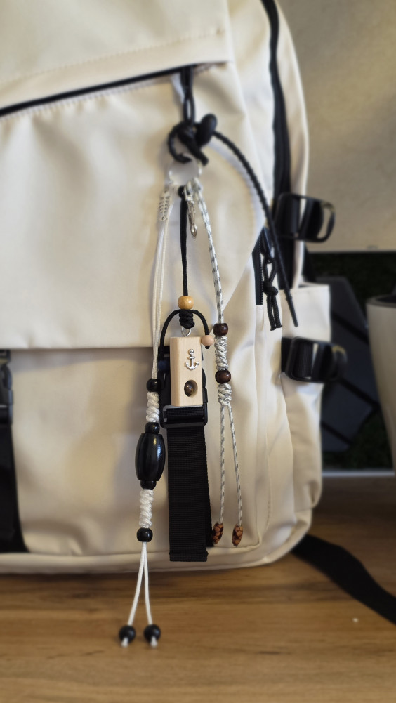 Брелок-обвес на сумку
