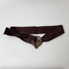 коричневый