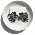 серебряный