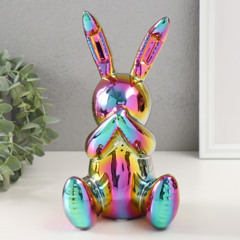 Фигурка «Зайка спрятал носик»