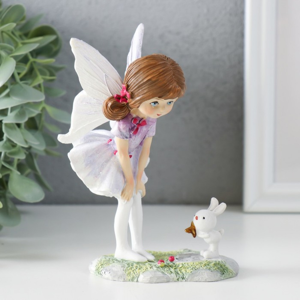 Фигурка «Девочка-бабочка с зайчиком на полянке»