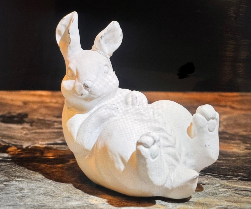 Фигурка кролика