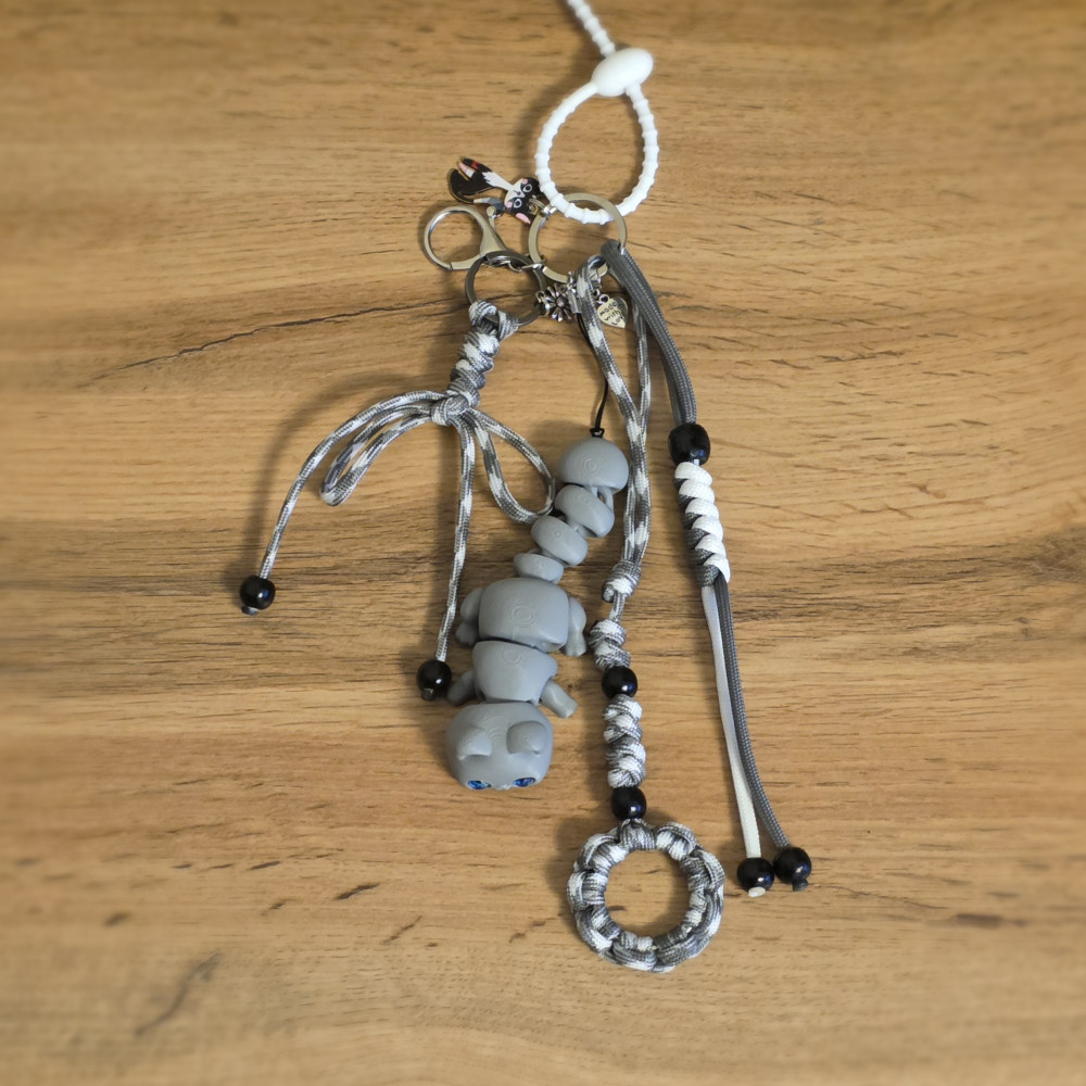 Брелок-обвес на сумку