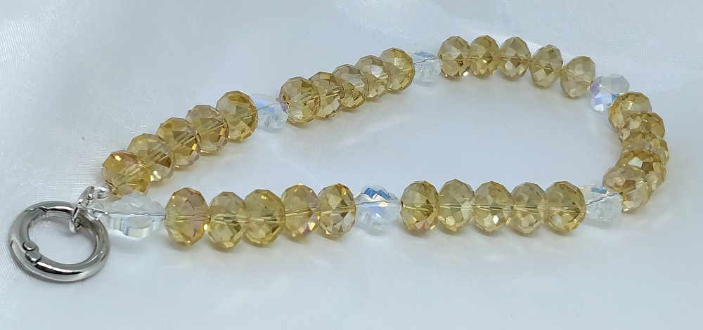 Сотуар-шнур с бусинами для телефона