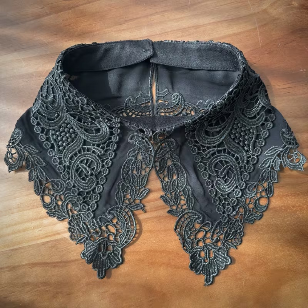 Кружевной съемный воротник