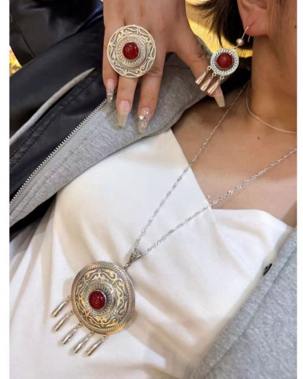 Комплект украшений в этно-стиле