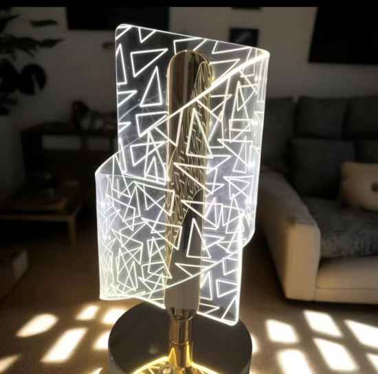 LED-лампа с геометрическим узором