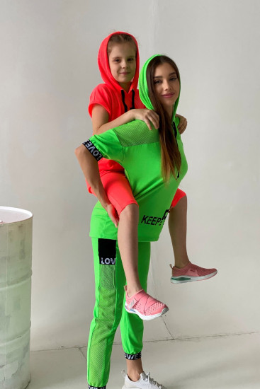 Женский костюм с брюками