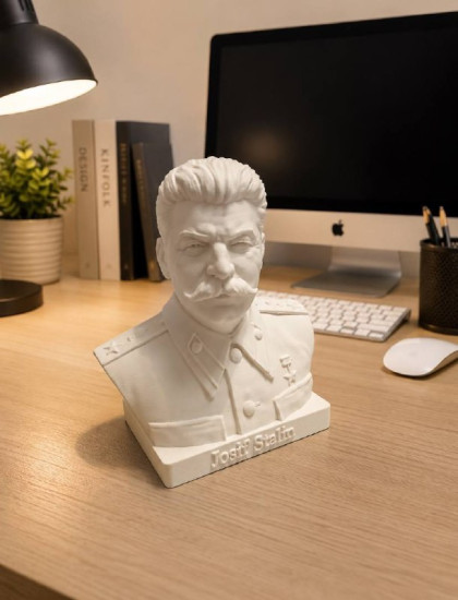Бюст В.И. Сталина