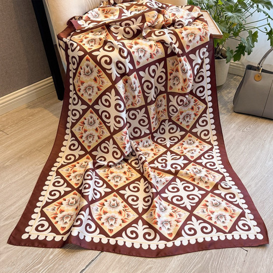 Платок в национальном стиле (имитация шелка)