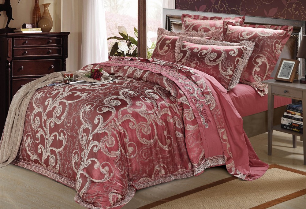 Комплект постельного белья (евро, тканный жаккард с вышивкой, 2 наволочки 70х70, 2 наволочки 50х70) | Тканный жаккард с вышивкой | Сайлид-текстиль