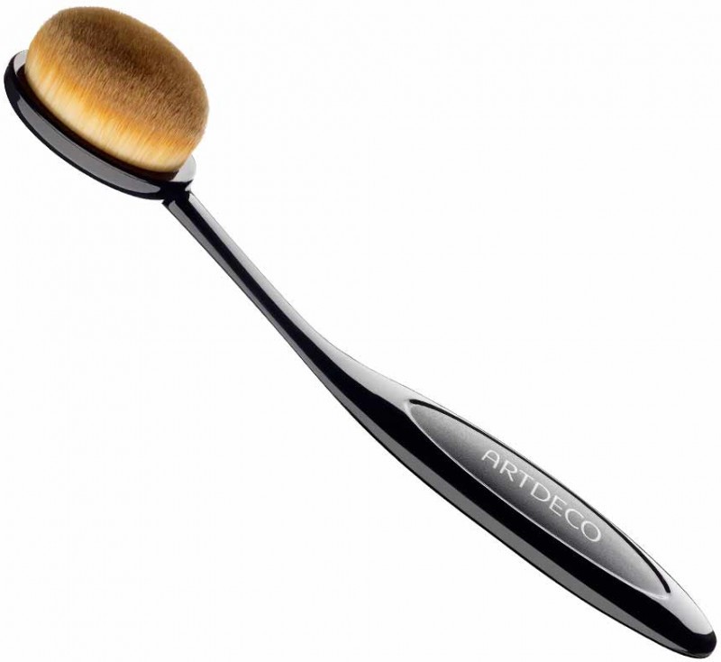 Кисть для тональных основ «Medium Oval Brush Premium Quality» | Artdeco