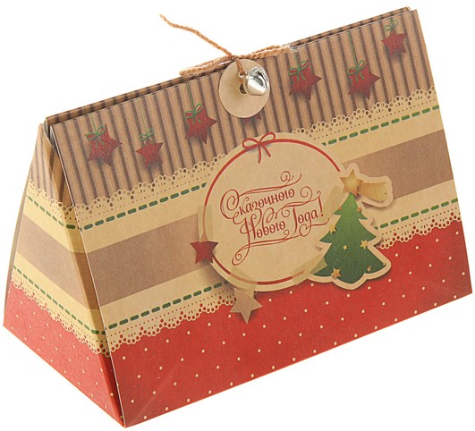 Коробка-треугольник из крафта «Сказочного Нового года»