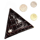 темно-коричневый