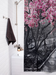 Штора для ванной с водоотталкивающей пропиткой «Черно-белые деревья» - Фото 3