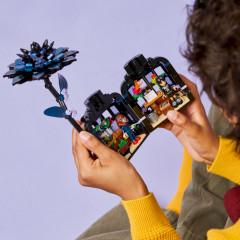 Конструктор Wednesday 76784 Черный георгин. Black Dahlia Flower - Фото 7