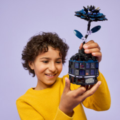 Конструктор Wednesday 76784 Черный георгин. Black Dahlia Flower - Фото 9