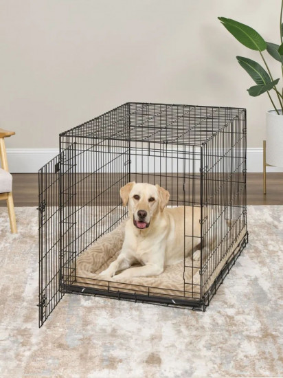 Лежанка для собак и кошек меховая