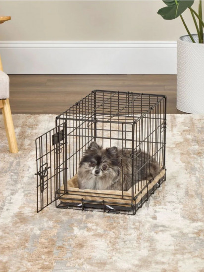 Лежанка для собак и кошек меховая