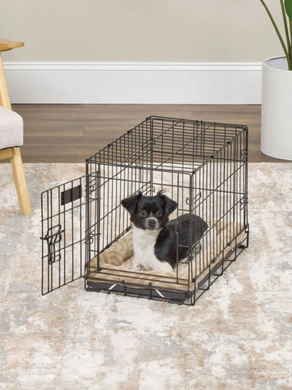 Лежанка для собак и кошек меховая