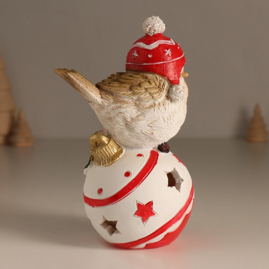 Фигурка светящаяся «Птичка в шапке с помпонами на ёлочном шарике»
