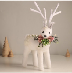 Фигурка новогодняя «Белый олень в бусинках» - Фото 1