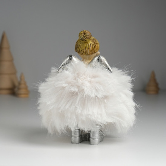 Фигурка «Ангелочек в белом платье с мехом»