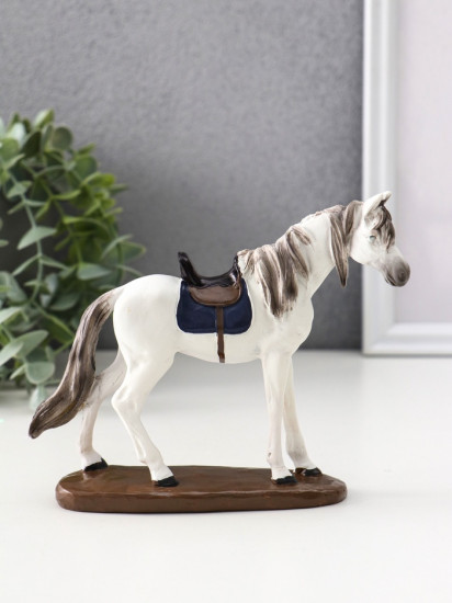 Фигурка «Белая лошадь с седлом»