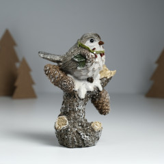 Фигурка «Воробышек в венке с ягодками и шишками на дереве» - Фото 1